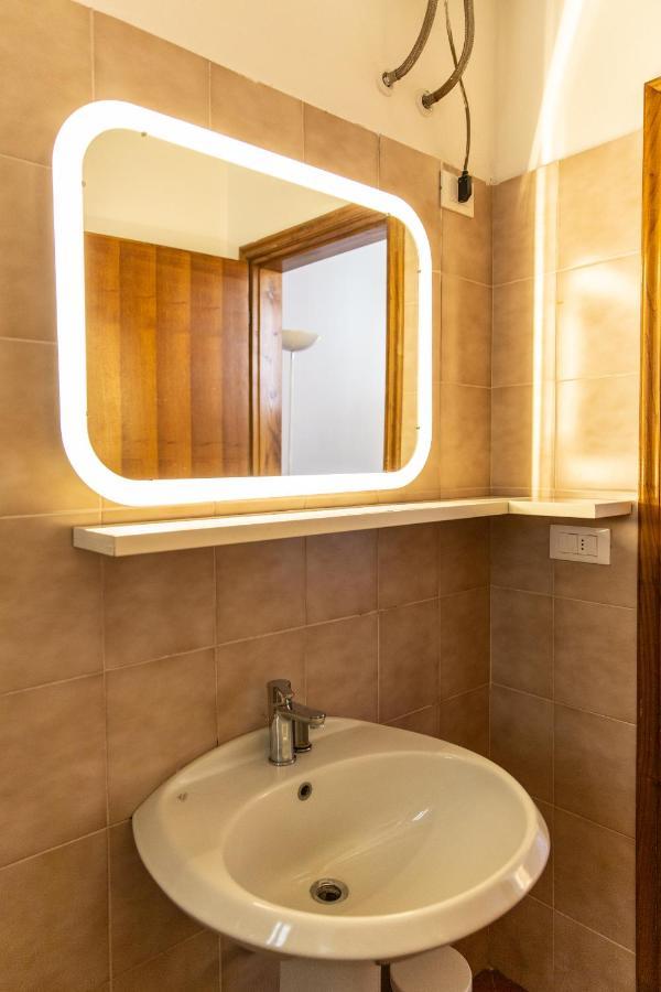 Unique Gem In Piazza Duomo Apartment Florence Luaran gambar